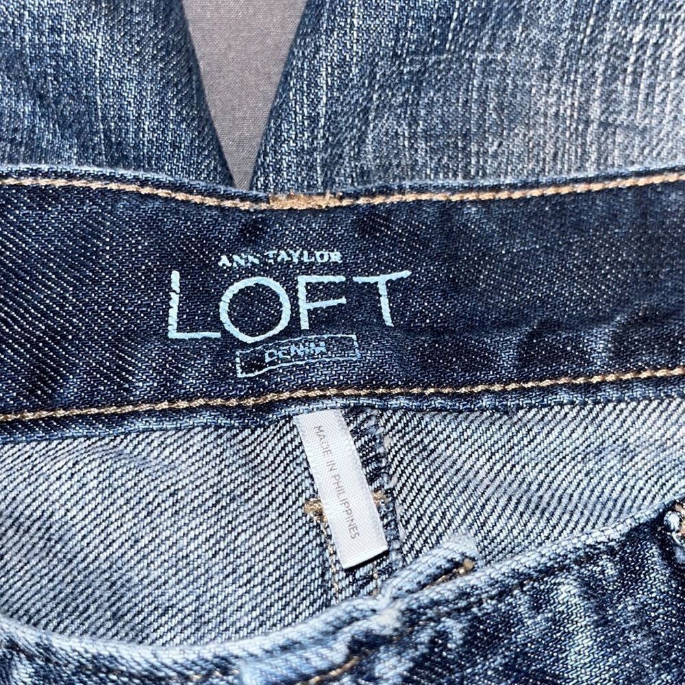 LOFT Distressed Denim Short - Picture 4 of 5